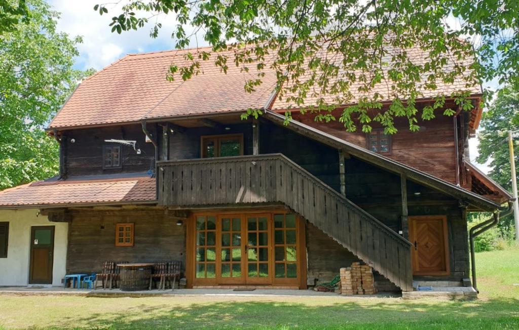 Villa 77 By Villas Guide Sisak Exterior photo